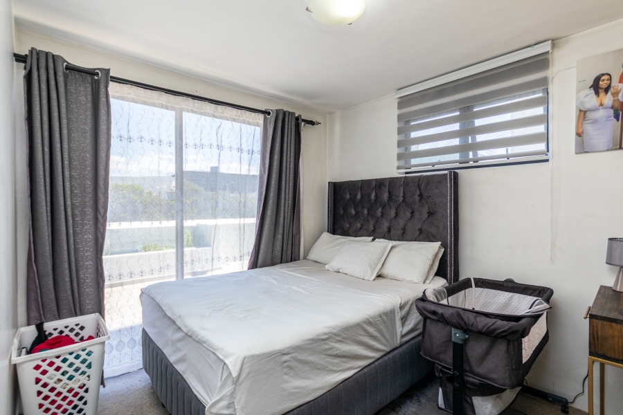 2 Bedroom Property for Sale in Zonnebloem Western Cape